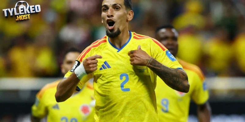 Daniel  Mouzo thành người hùng đưa Colombia vào vòng 32 đội